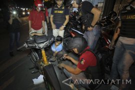 Polrestabes Surabaya Tertibkan Balap Liar
