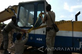 Pemkab Probolinggo Tutup Bangunan Tambak Udang