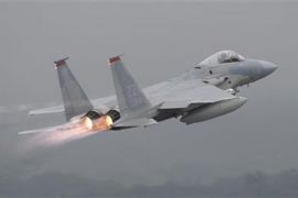 Kerahkan F-16, Thailand serang posisi artileri Kamboja