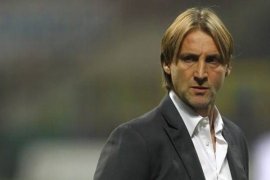 Pelatih Crotone Nicola penuhi Nazarnya bersepeda