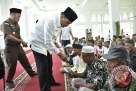 1.150 Kaum Dhuafa Terima Santunan Baznas Tebing Tinggi