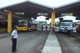 Pemudik di Terminal Tawangalun Jember Masih Normal