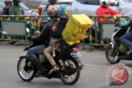 PEMUDIK SEPEDA MOTOR BEKASI Page 1 Small