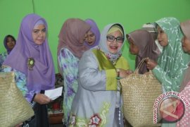 PKK Berbagi di Kecamatan Landasan Ulin