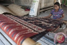 Bisnis Sampingan Warga Sumba