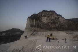 Pekerja Tambang Batu di Ngawi Tewas Tertimpa Longsoran