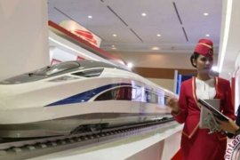 China Luncurkan Kereta Api Peluru Kecepatan 400 Km/jam