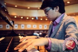 Joey Alexander Pentas di Festival All Stars Paris