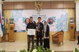 Mahasiswa IPB Rancang Aplikasi Smartphone Untuk Investasi Syariah