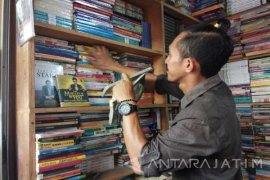 Penjualan Buku Pelajaran di Surabaya Masih Sepi