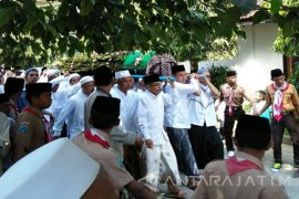 Ribuan Warga Shalatkan Jenazah Pengasuh Ponpes Annuqayah