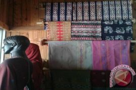 Malaysia Minati Batik Tenun Sumut