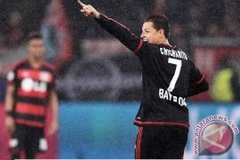 Chicarito Bertekad Tampil Bagus Saat Hadapi MU 