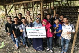 EMCL Bantu Karang Taruna Alat Pengolahan Jamur 