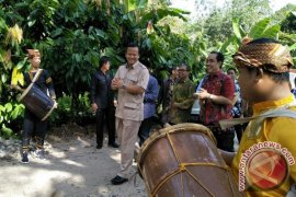 DPR minta kementerian buat program manfaatkan hutan
