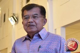 Wapres Kalla Resmikan Program Keselamatan Berlalu Lintas 2017-2018