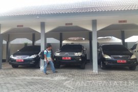 Unsur Pimpinan DPRD Situbondo Kembalikan Mobil Dinas