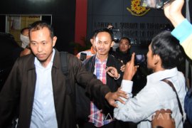 Terkait Kasus Pamekasan KPK Periksa Tiga Saksi