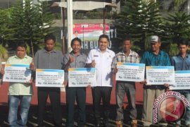 Petani Tanah Bumbu Terima Asuransi Rp789 Juta