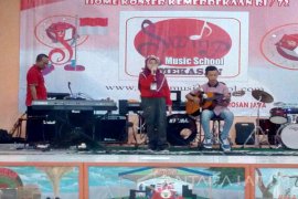 "Swing Music School" Pamekasan Uji Talenta Calon Musikus (Video)