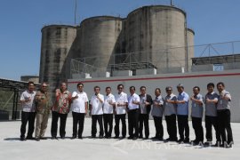 Bangunan Bekas Pabrik Semen Gresik  Berubah Jadi Kampus UISI