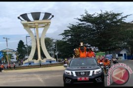Piala Adipura Diarak Keliling Kota