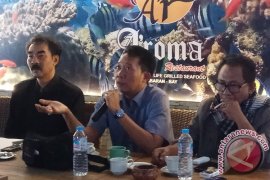 Angkutan Online Grab dan Uber Langgar Kesepakatan Izin (Video)