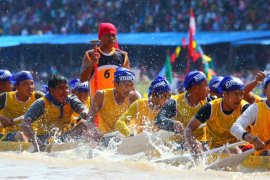 Festival Pacu Jalur Diharapkan Mampu Promosikan Riau 