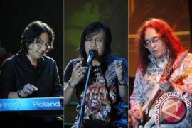 Kla Project Hibur Warga Ambon