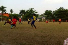 Peringati HUT RI Ke-72, Polres Inhu Gelar Turnamen Sepak Bola