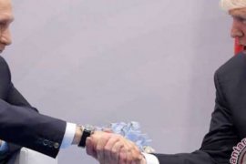 Rusia Meradang Atas Penandatanganan Sanksi Oleh Trump