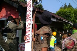 Pemilik Bangunan Liar Puncak Diimbau Bongkar Sendiri