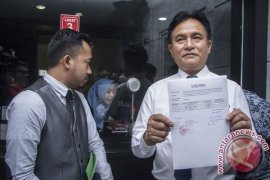 Ambang Batas tidak Perlu, karena Pemilu Berlangsung di Hari yang Sama, kata Yusril
