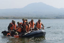 Brimob Polda Jatim Tingkatkan Kemampuan SAR