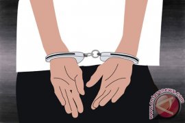 Sempat buron setahun, mantan bupati Mukomuko dibekuk intel kejaksaan