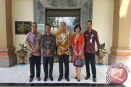 Walikota Tebing Tinggi Kunjungi RSUD Wangaya Denpasar