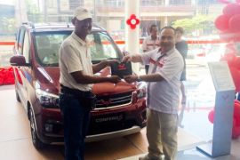 Wuling serahkan puluhan unit seri Confero untuk konsumen Bali