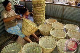 Pemerintah Sulbar Ajak Gunakan Produk Lokal 