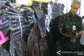 Ganjar Dorong Perajin Konveksi Pasarkan Produk via "Online" 