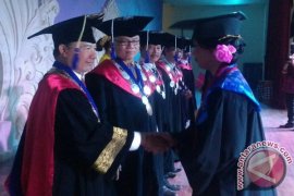 ISI Denpasar Wisuda 305 Sarjana dan Pascasarjana (Video)