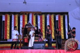 Sanggar &acirc;&euro;&oelig; Djeges Art&acirc;&euro; Pentaskan Drama Musikal &acirc;&euro;&oelig;Sibaroar Raja Nasakti&acirc;&euro;