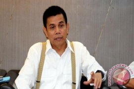 Demokrat: Ketegangan TNI-Polri Jangan Dibiarkan