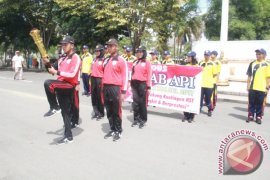 Bupati HST Terima Kirab Api Porprov X 