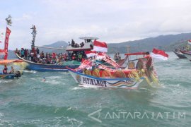 Suroan, Nelayan Popoh Tulungagung Gelar Labuh Sembonyo
