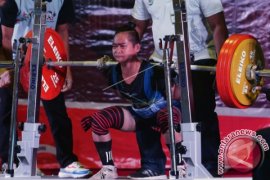  Lifter Kaltim Belum Berpikir Pindah Daerah Lain 