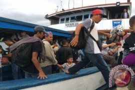 TRANSPORTASI ANTAR PULAU MENTAWAI Page 2 Small