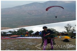 Lomba Paralayang Ajang Promosi Pariwisata di Bondowoso (Video)