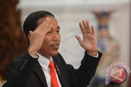 WAWANCARA KHUSUS PRESIDEN DENGAN DIRUT LKBN ANTARA Page 2 Small