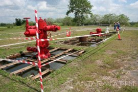 Bupati Bojonegoro Minta Kontraktor Libatkan Tenaga Lokal