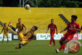 MITRA KUKAR KALAHKAN SEMEN PADANG Page 1 Small